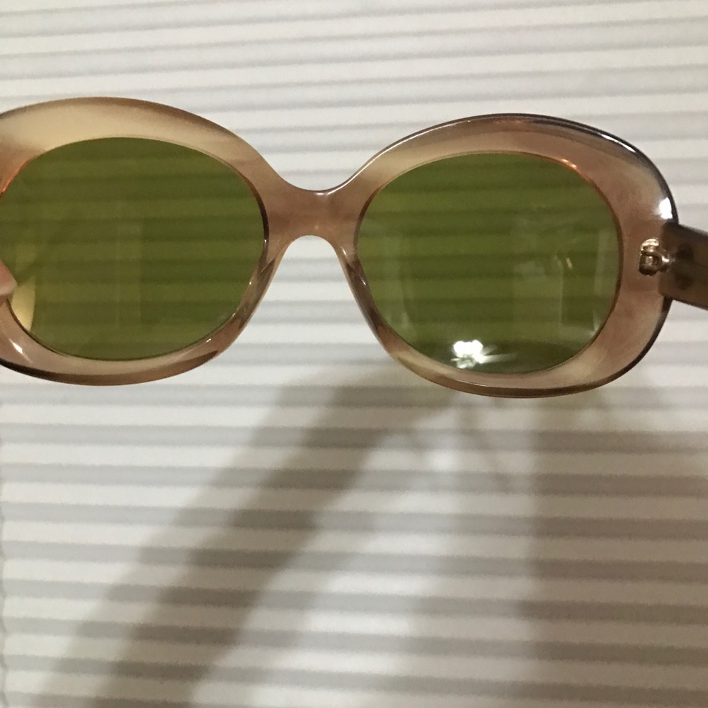 NEW!!💎Giorgio Armani Sunglasses- MADE IN ITALY!🔥 - Picture 7 of 9